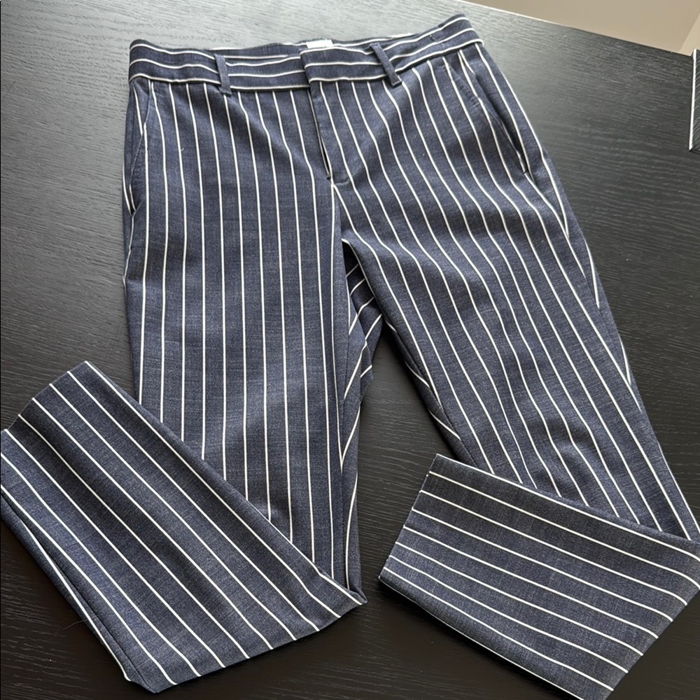 Women’s GAP navy and white striped business pants